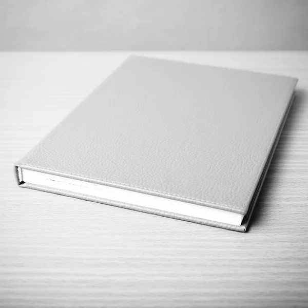 Libro in bianco e nero tono di colore stile — Foto Stock