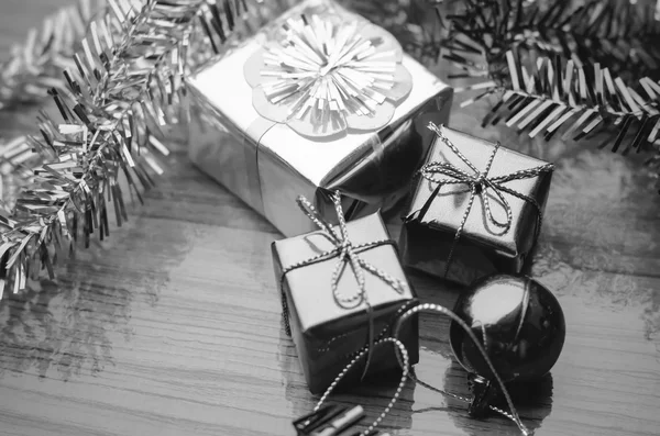 Elemento decorare per albero di Natale in bianco e nero tono di colore styl — Foto Stock