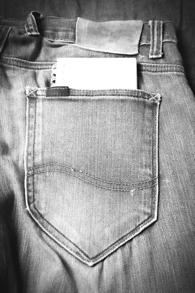 ジャン ポケット黒と白のトーン色スタイルのノート — ストック写真