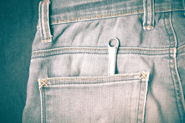 Schraubenzieher im Jeans Retro Vintage Stil — Stockfoto