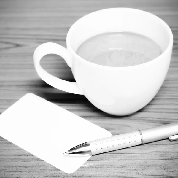 Tasse à café et carte de visite noir et blanc style ton de couleur — Photo