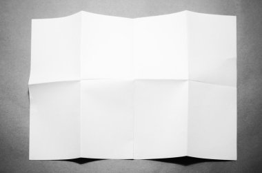 Crumpled kağıt siyah ve beyaz renk tonu tarzı boş