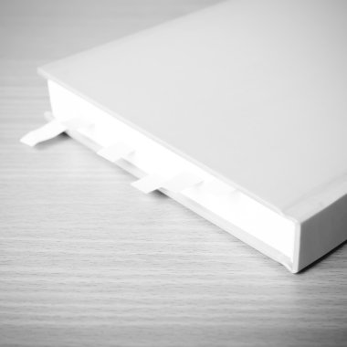 Yapışkan Not siyah ve beyaz renk tonu tarzı ile kitap
