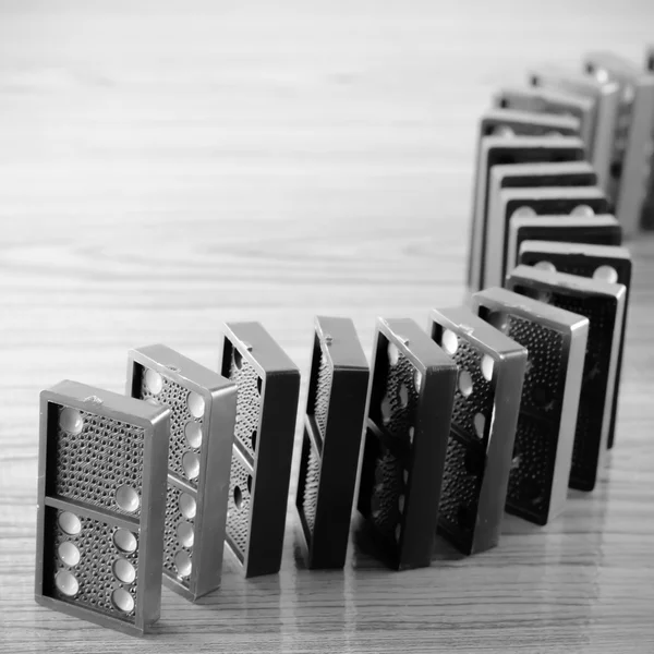 Zwarte domino zwart-witte kleur Toon stijl — Stockfoto