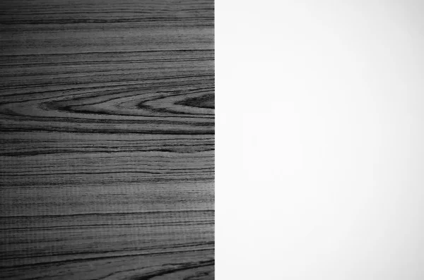 Papel sobre madeira estilo tom de cor preto e branco — Fotografia de Stock