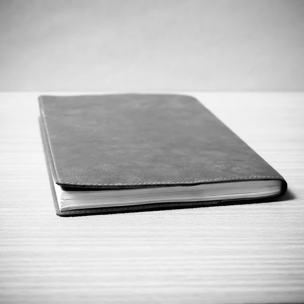 Βιβλίο μαύρο και άσπρο χρώμα τόνο στυλ — Φωτογραφία Αρχείου