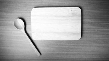 Kesme tahtası ve tahta kaşık