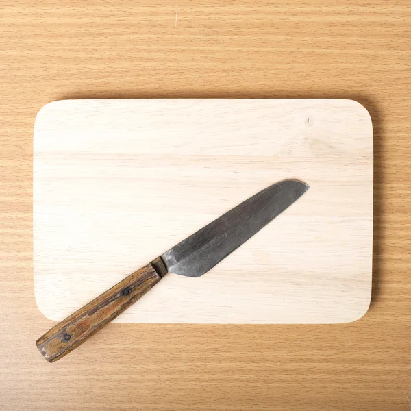 Bıçak ve kesim tahtası