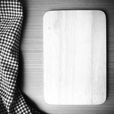 Kesme tahtası ve mutfak havlu