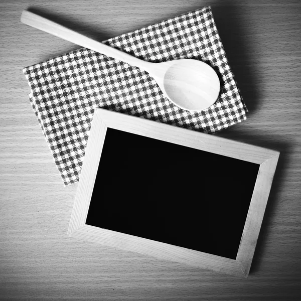 Yazı tahtası ve tahta kaşık