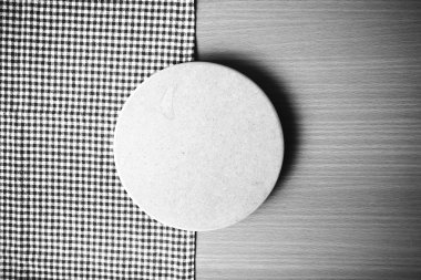 Kesme tahtası ve mutfak havlu