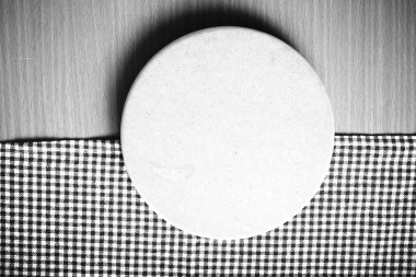 Kesme tahtası ve mutfak havlu