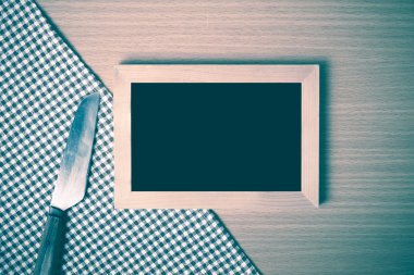 yazı tahtası ve bıçak vintage tarzı