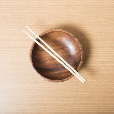chopstick ile boş kase