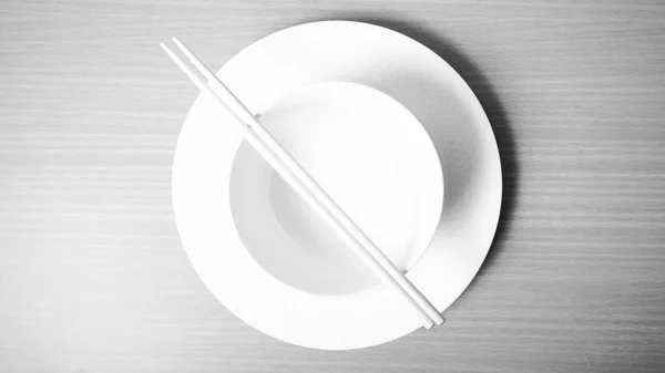 Pusta miska chopstick kolor biało-czarny dźwięk stylu — Zdjęcie stockowe