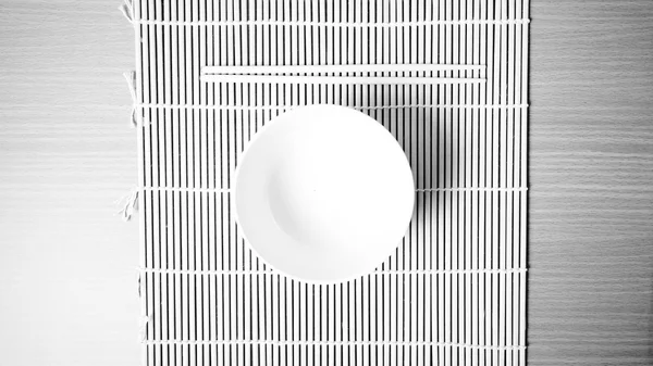Boş kase siyah ve beyaz renk tonu stili — Stok fotoğraf