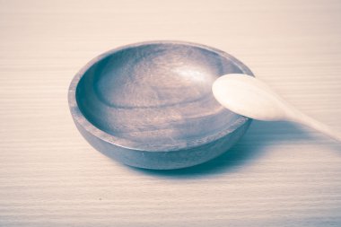 ahşap kase ve kaşık vintage tarzı