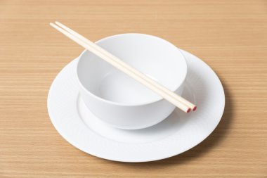 chopstick ile boş kase