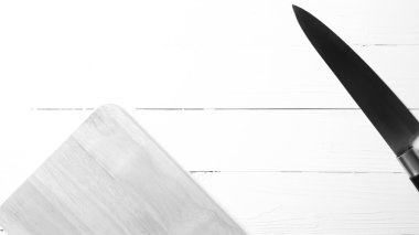 kesme tahtası siyah ve beyaz rengi tarzı mutfak bıçağı