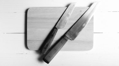 kesme tahtası siyah ve beyaz rengi tarzı mutfak bıçağı