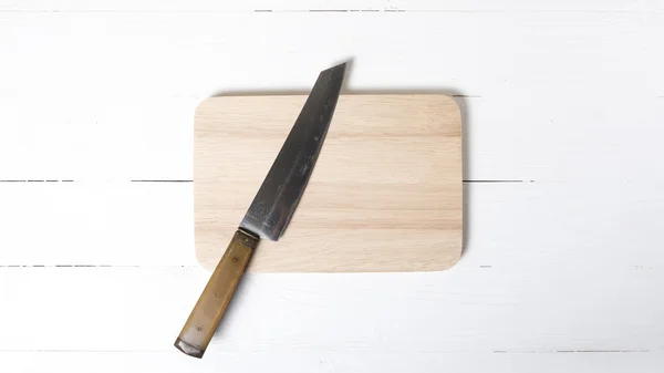 Knife and cutting board — Stock Photo, Image