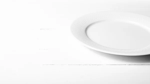 Empty dish black and white tone color style — Stock Photo, Image