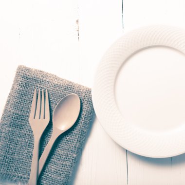 tahta kaşık ve çatal ile çanak vintage tarzı