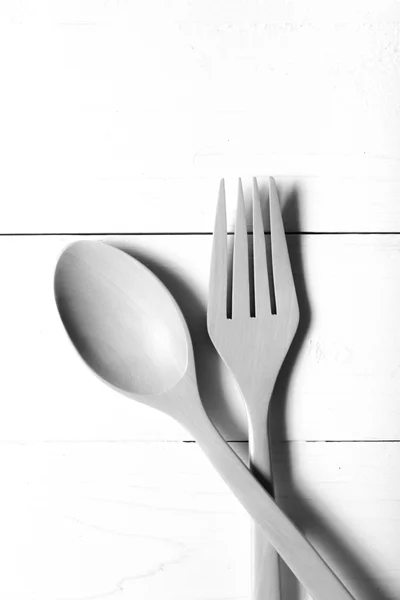 Cuchara de madera y tenedor negro y blanco tono de estilo de color — Foto de Stock