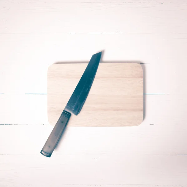 Винтажный стиль ножа и резки досок — стоковое фото