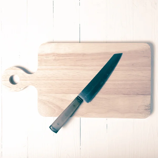 Кухонный нож в винтажном стиле — стоковое фото