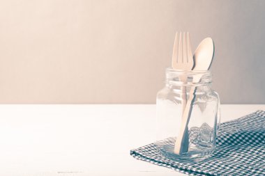 tahta kaşık ve çatal ile cam vintage tarzı