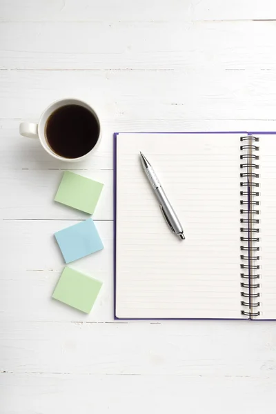 Notepad and coffee cup — Stock Photo, Image