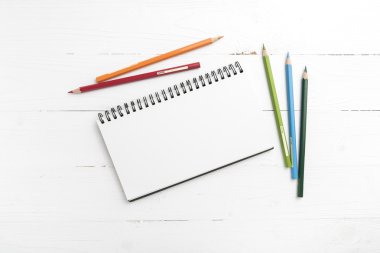 renk kalem ile not etmek