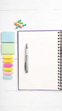 Ofis, banka donatımı ile not etmek