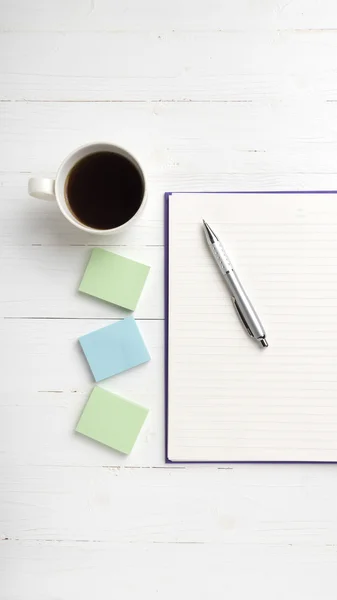 Bloc de notas y taza de café — Foto de Stock