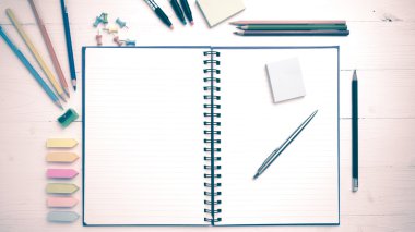 vintage tarzı notepad ile ofis malzemeleri