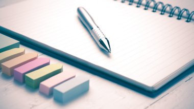 vintage tarzı notepad ile ofis malzemeleri