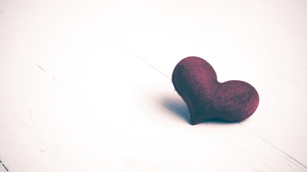 Винтажный стиль красного сердца — стоковое фото