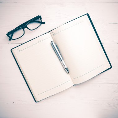 açık defter kalem vintage tarzı ile
