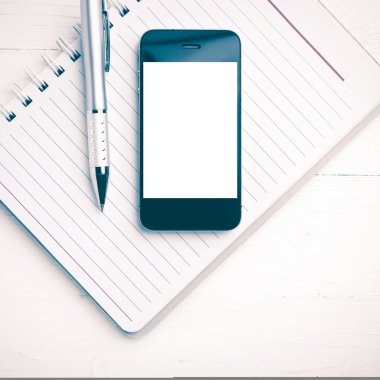 Not defteri ve cep telefonu vintage tarzı