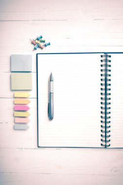 vintage tarzı notepad ile ofis malzemeleri