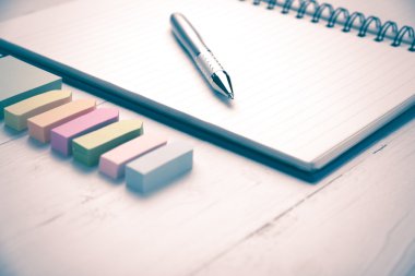 vintage tarzı notepad ile ofis malzemeleri