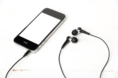 cep telefonu kulaklık ile