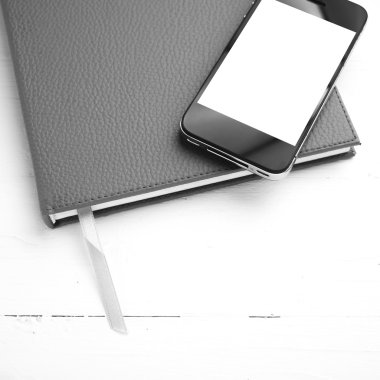 cep telefonunuzun defter siyah ve beyaz rengi stili