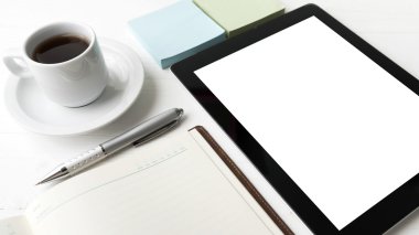 defter ve kahve Kupası ile tablet