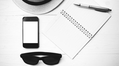 Yaz araçlar siyah ve beyaz renk stili ile şapka