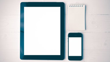 Tablet ve cep telefonu vintage tarzı