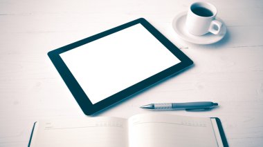 vintage tarzı tablet ile ofis malzemeleri