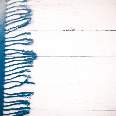 Mavi eşarp vintage tarzı