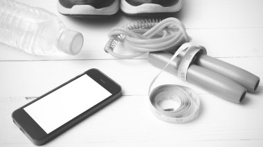 Fitness Ekipmanları siyah ve beyaz rengi stili